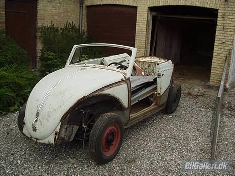VW 1200 Cabriolet - Før renovation - Den er da flot :) billede 1