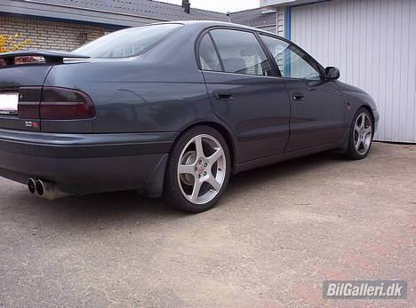 Toyota CarinaE Gli billede 1