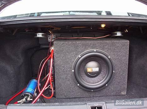 Toyota CarinaE Gli - Her ses noget af mit dejlige anlæg... billede 7