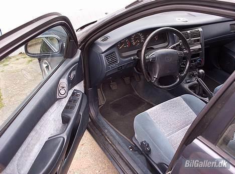 Toyota CarinaE Gli billede 9