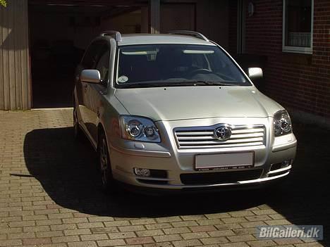 Toyota Avensis 2.0 D-4D - nyt billede, nyvasket :) billede 8