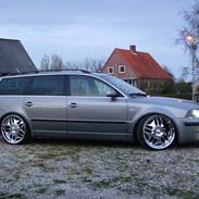 VW Passat Variant Solgt!