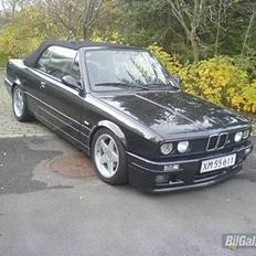 BMW E30 Cab 325i M-Tech2