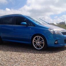 Opel Zafira B OPC 