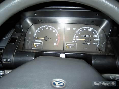 Daihatsu charade billede 3