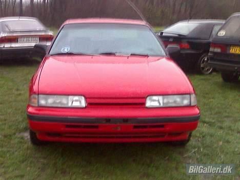 Mazda 626 coupe solgt billede 4