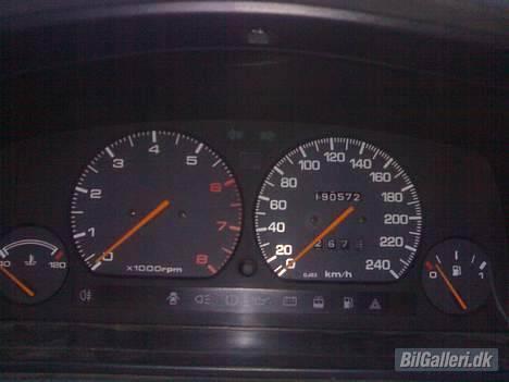 Mazda 626 coupe solgt billede 7