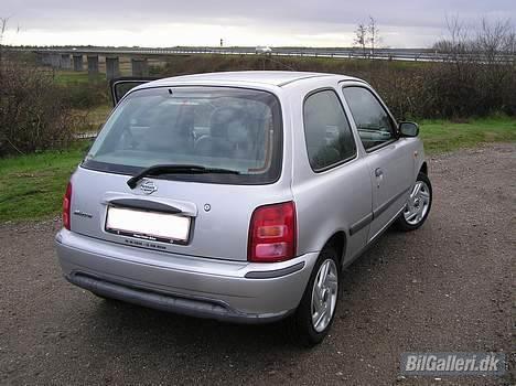 Nissan Micra Comfort 1.0 *SOLGT* billede 5