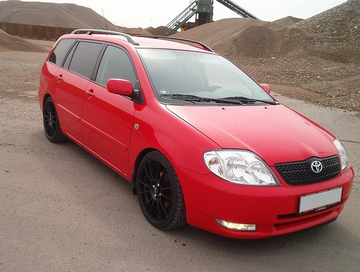 Toyota Corolla 2,0 D4D Solgt.. - Er på jagt efter en sæt øjenskygger men ikk nemt at find til den her model... billede 3