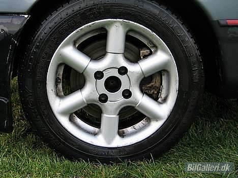 Ford serria 2,0 4x4 (solgt) billede 7
