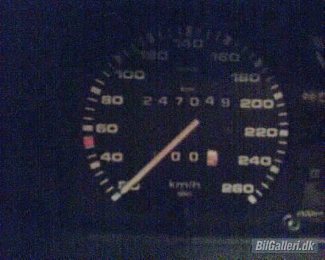 VW Golf 2 - Så er man da sikker på at man kan se hvor hurtigt man kører ud over møns klint. heh. billede 7