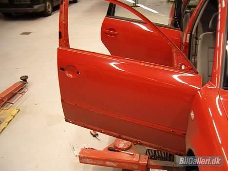 VW Passat Variant TDI - Ikke noget med at maleren skal "Dække noget af" billede 10