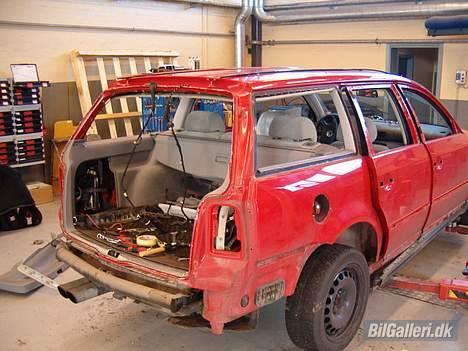 VW Passat Variant TDI - Alle ruder afmonteres. Også de limede.   ;-) billede 11