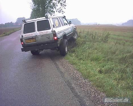 Toyota land cruiser hj 60/61 billede 2