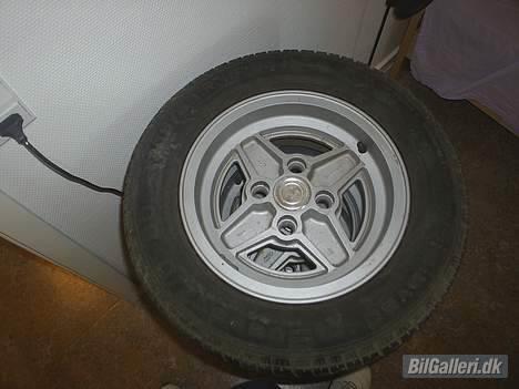 Ford Escort mk2  - Indkøbte RS alufælge, men jeg tror sq at det bliver de Ronal turbo fælge, som på billede 1 billede 15