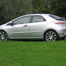 Honda Civic 1.8i Sport "solgt "