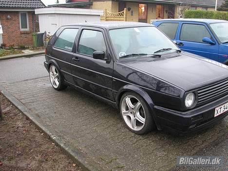 VW Golf 2 GTi FAI -Solgt- - 17" kan godt lade sig gøre!! (De nye fælge til den.) - Undskyld den ikke er vasket! billede 10