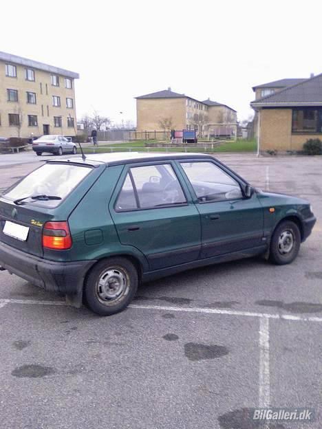 Skoda Felicia ** SOLGT** - Nye billder kommer når vejret bliver finerere billede 2