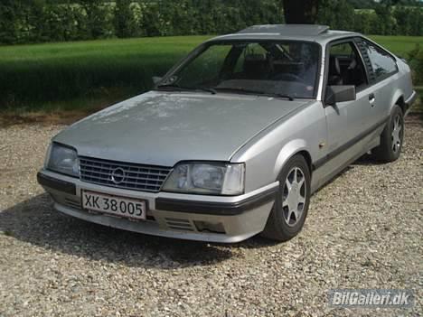 Opel ascona b  solgt billede 9