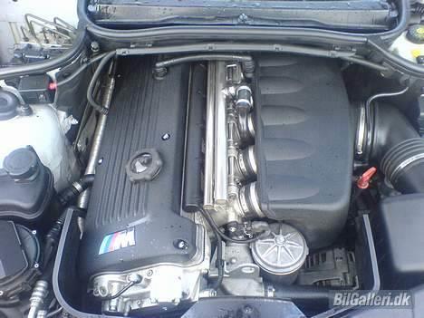 BMW 323 coupe E46 (Solgt) billede 16