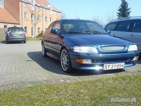 Ford Escort 1,8i Sport *Solgt* billede 2