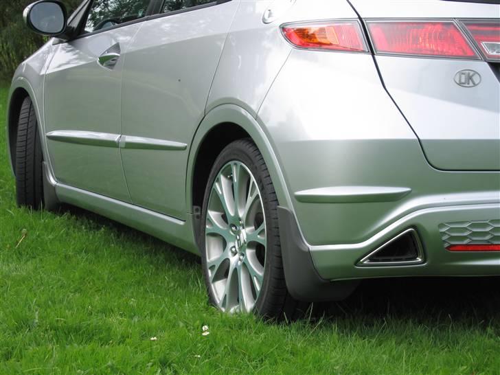 Honda Civic 1.8i Sport "solgt " - Side og hjørne lister billede 10