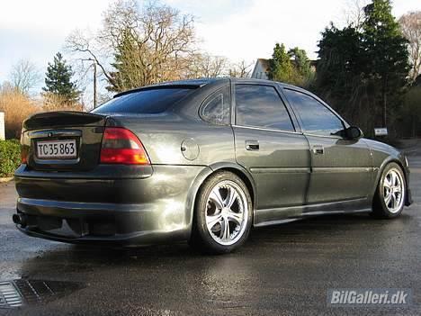 Peugeot (solgt) SorteSlyngel billede 17