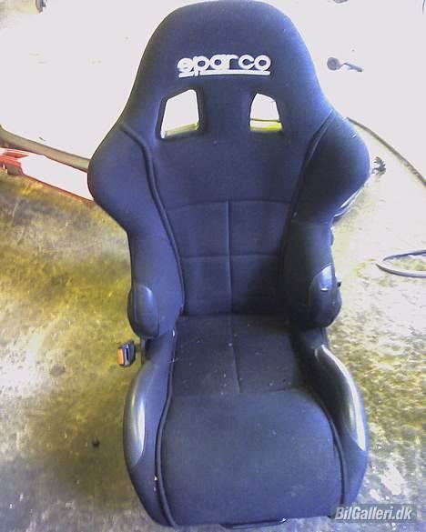 Peugeot 205 1.9 GTi - Sparco sportssæde billede 12