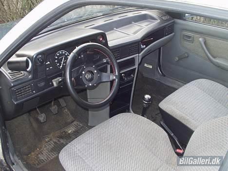 Opel kadett E .Guffe. skrottet billede 5