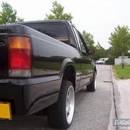 Mazda B2000