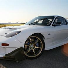 Mazda RX 7 by FEED (RXtreme)