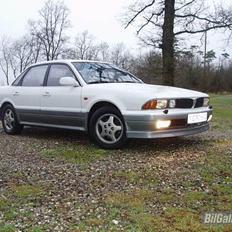 Mitsubishi Sigma 3.0 V6 24v solgt