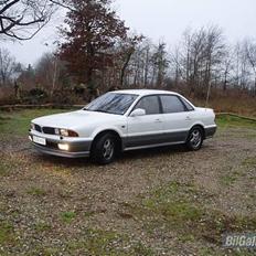 Mitsubishi Sigma 3.0 V6 24v solgt
