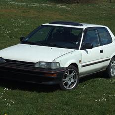 Toyota Corolla XL 1.3 - Død