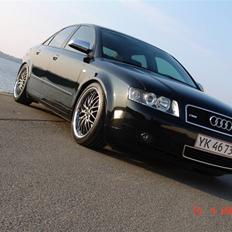 Audi a4 limousine død