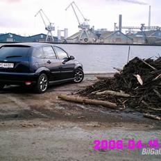 Ford Focus 2.0 zetec.   TIL SA