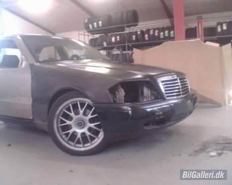 Mercedes Benz c 250  - :) overvejede faktisk matsort en overgang (sejt)  billede 6