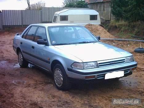 Toyota carina II  (SOLGT) billede 1