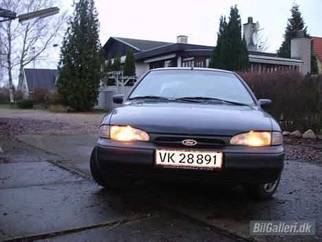 Ford Mondeo 2,0i 16v billede 1