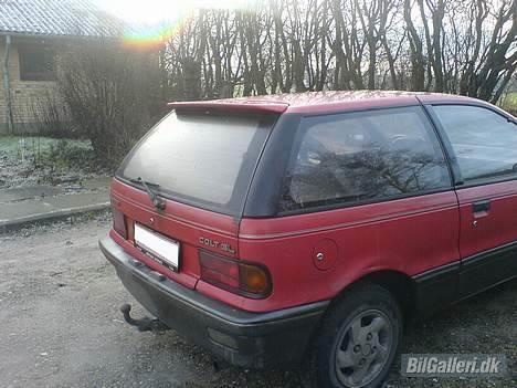 Mitsubishi Colt  - Skråt bagfra. billede 3