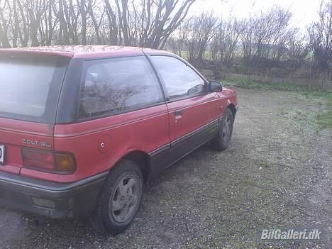 Mitsubishi Colt  - bagfra billede 8