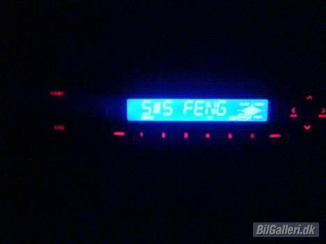 Mitsubishi Colt  - radioen om aftenen billede 14