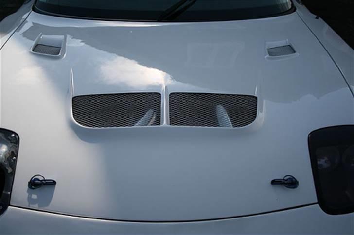 Mazda RX 7 by FEED (RXtreme) - Ja der skal da være masser af scoop så den kan komme af med varmen..:) billede 17
