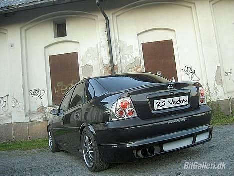 Opel Vectra B 2.0CD SOLGT! - bilder av Arnt-Herman billede 2