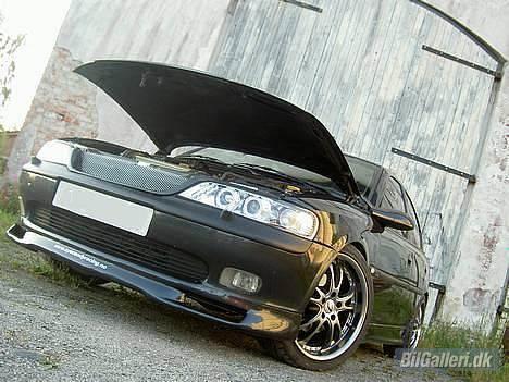 Opel Vectra B 2.0CD SOLGT! - bilder av Arnt-Herman billede 4