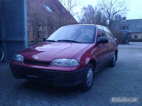 Suzuki Swift sedan billede 7