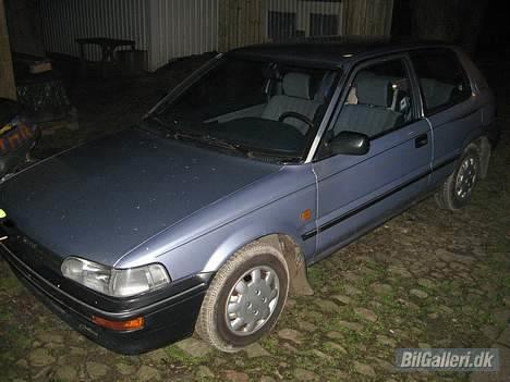 Toyota Corolla 1.3 XL *SOLGT* billede 1