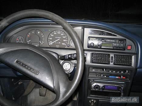 Toyota Corolla 1.3 XL *SOLGT* billede 5