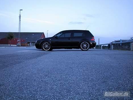 VW Golf IV SOLGT billede 1