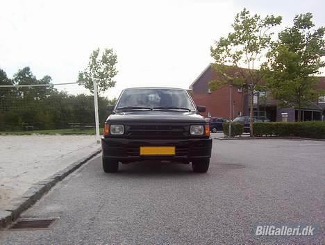 Mazda B2000 - Her er bilen ikke sænket endnu. billede 2